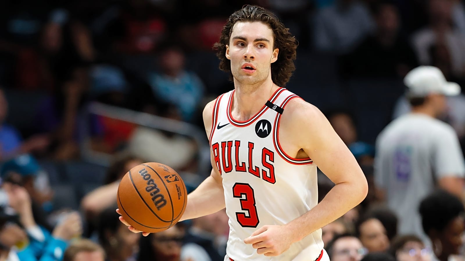 Bulls re-sign Josh Giddey to lucrative deal