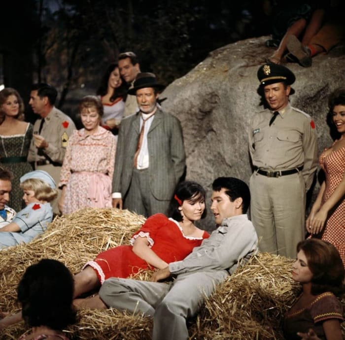 'Kissin’ Cousins' (1964)