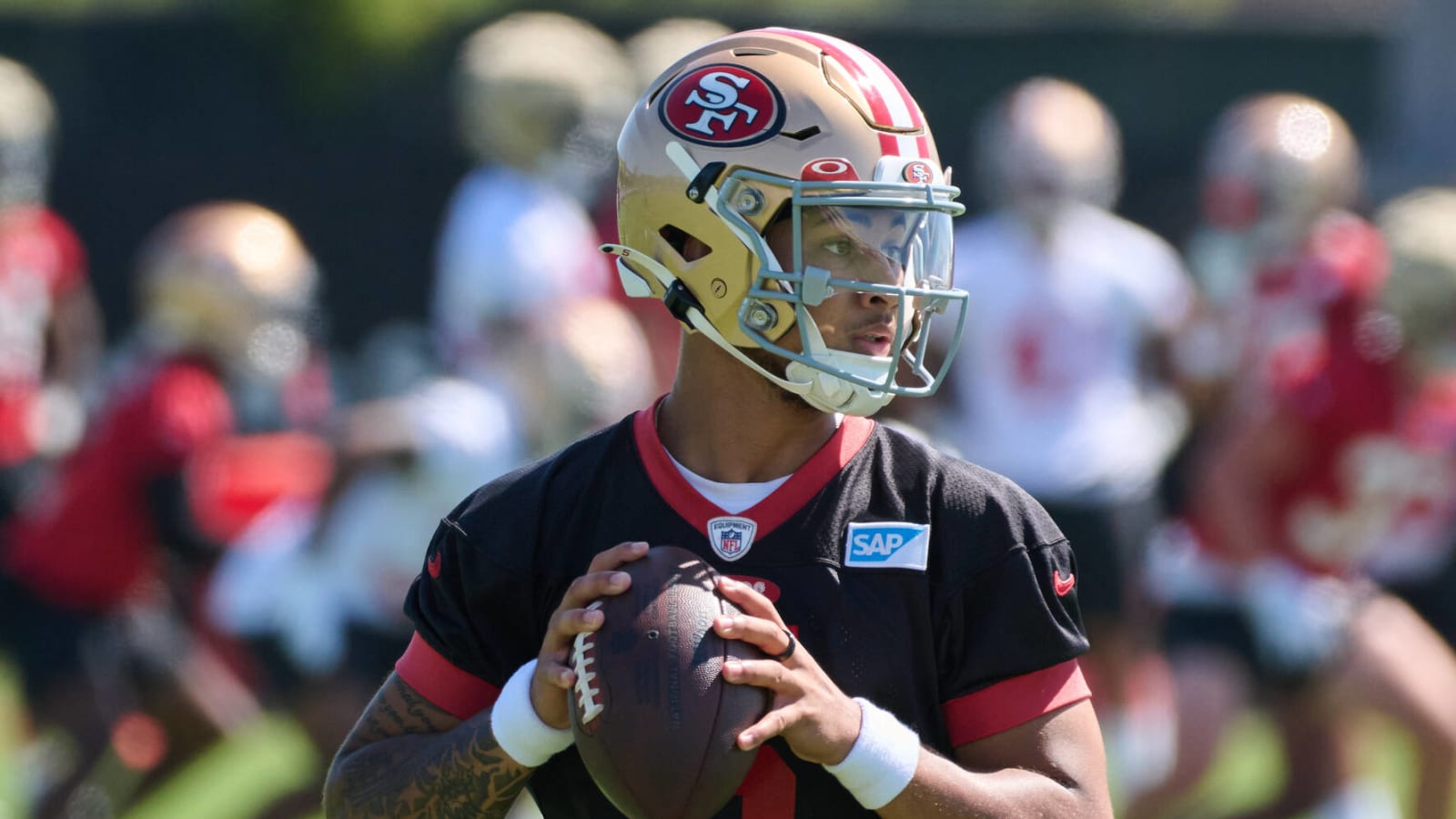 Jimmy Garoppolo: Trey Lance one of 49ers' 'weird situations'