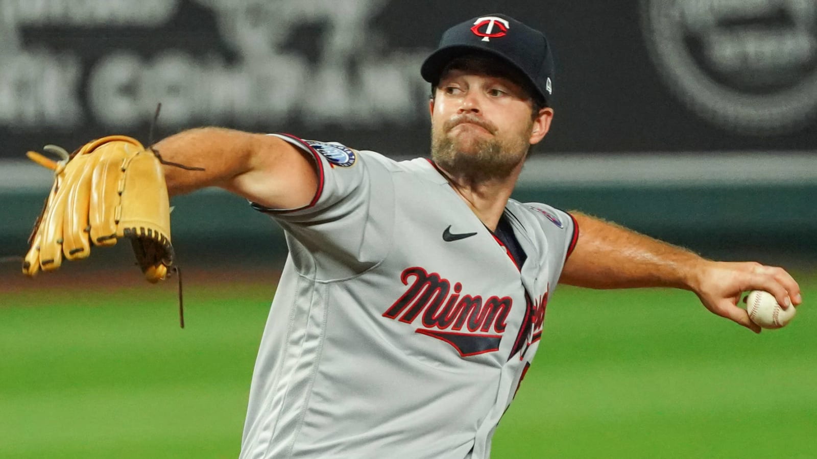 Twins sign Danny Coulombe, seven others to minors deals