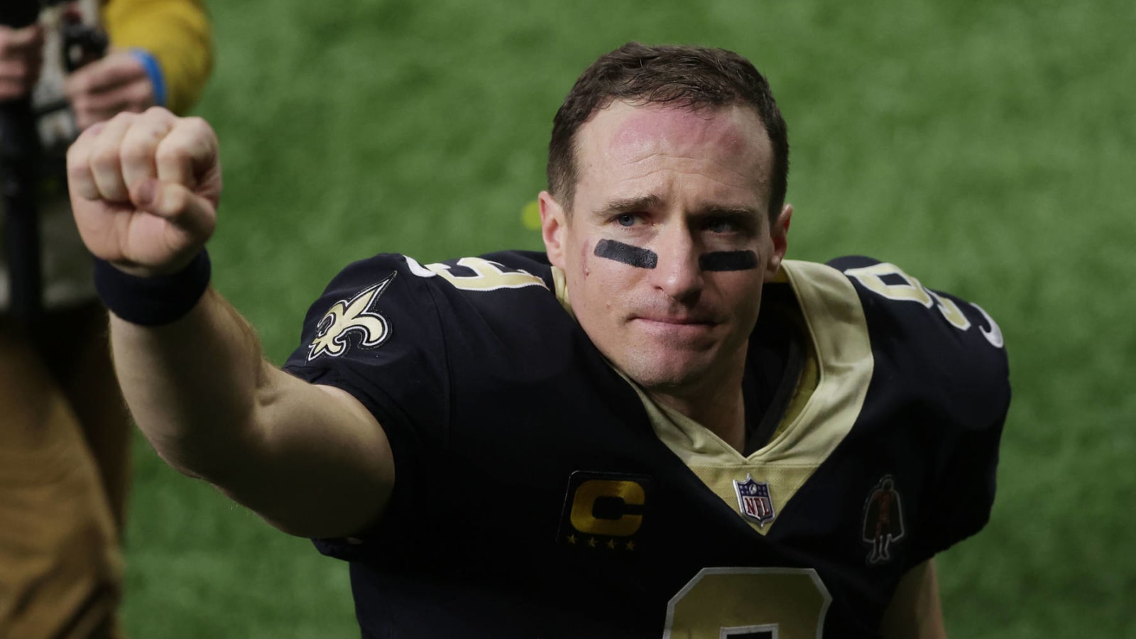 Trainer posts video of Brees workout, hints at QB returning?
