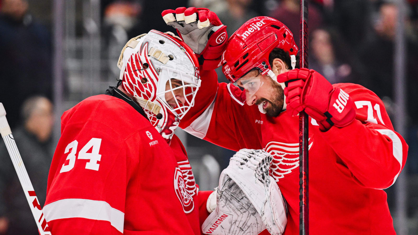 Are Red Wings showing signs they can get in playoff picture? 