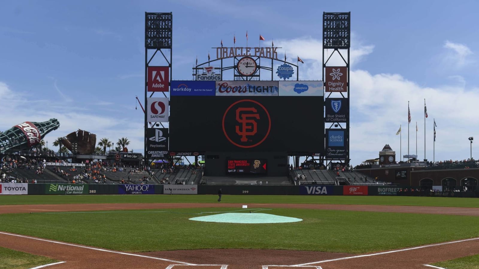 San Francisco Giants project 'Black Lives Matter' sign at Oracle