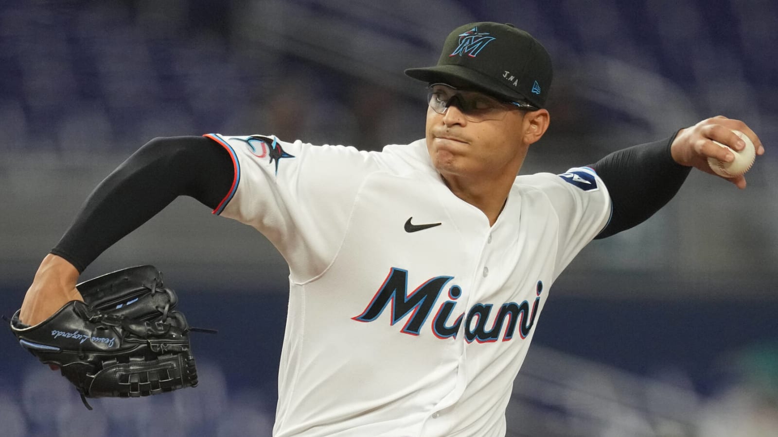 Marlins willing to consider trade offers on several pitchers