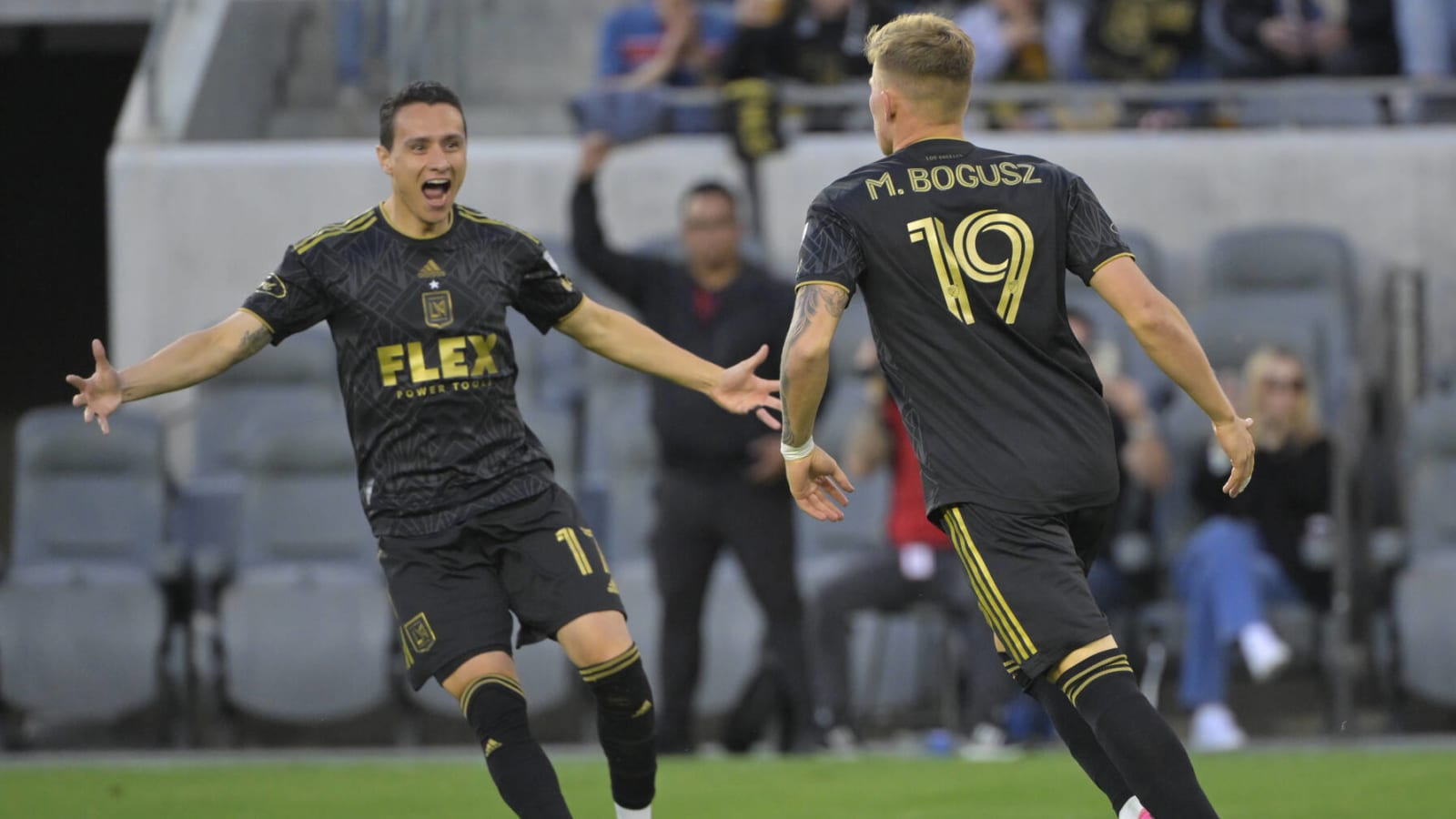 LAFC limps to top of Western Conference