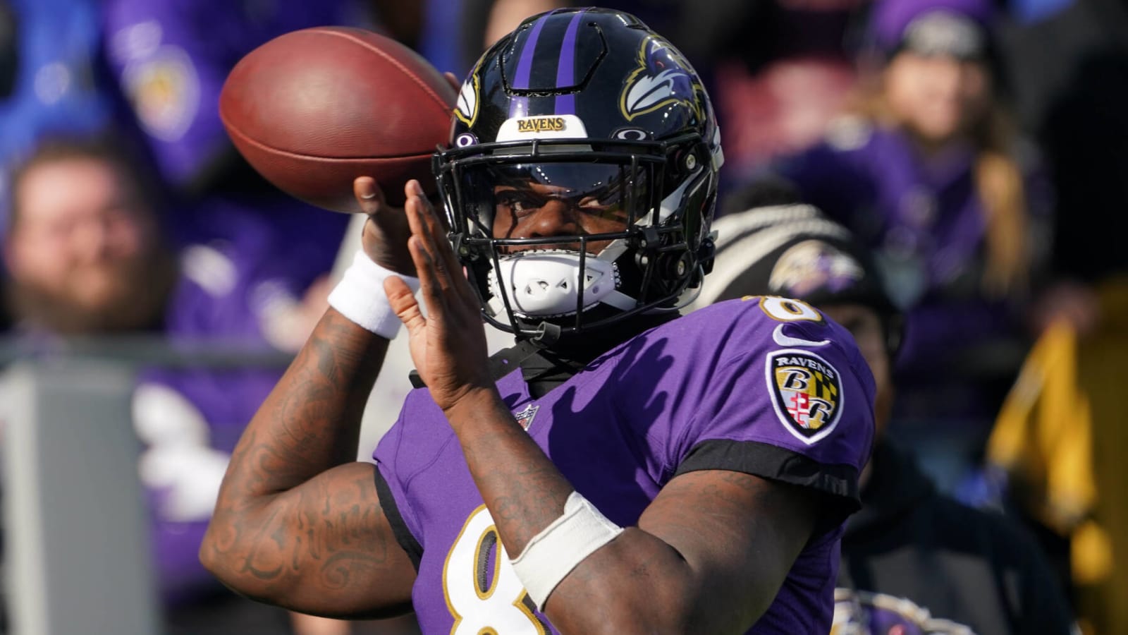 Ex-CEO: Lamar Jackson must back off specific contract demand