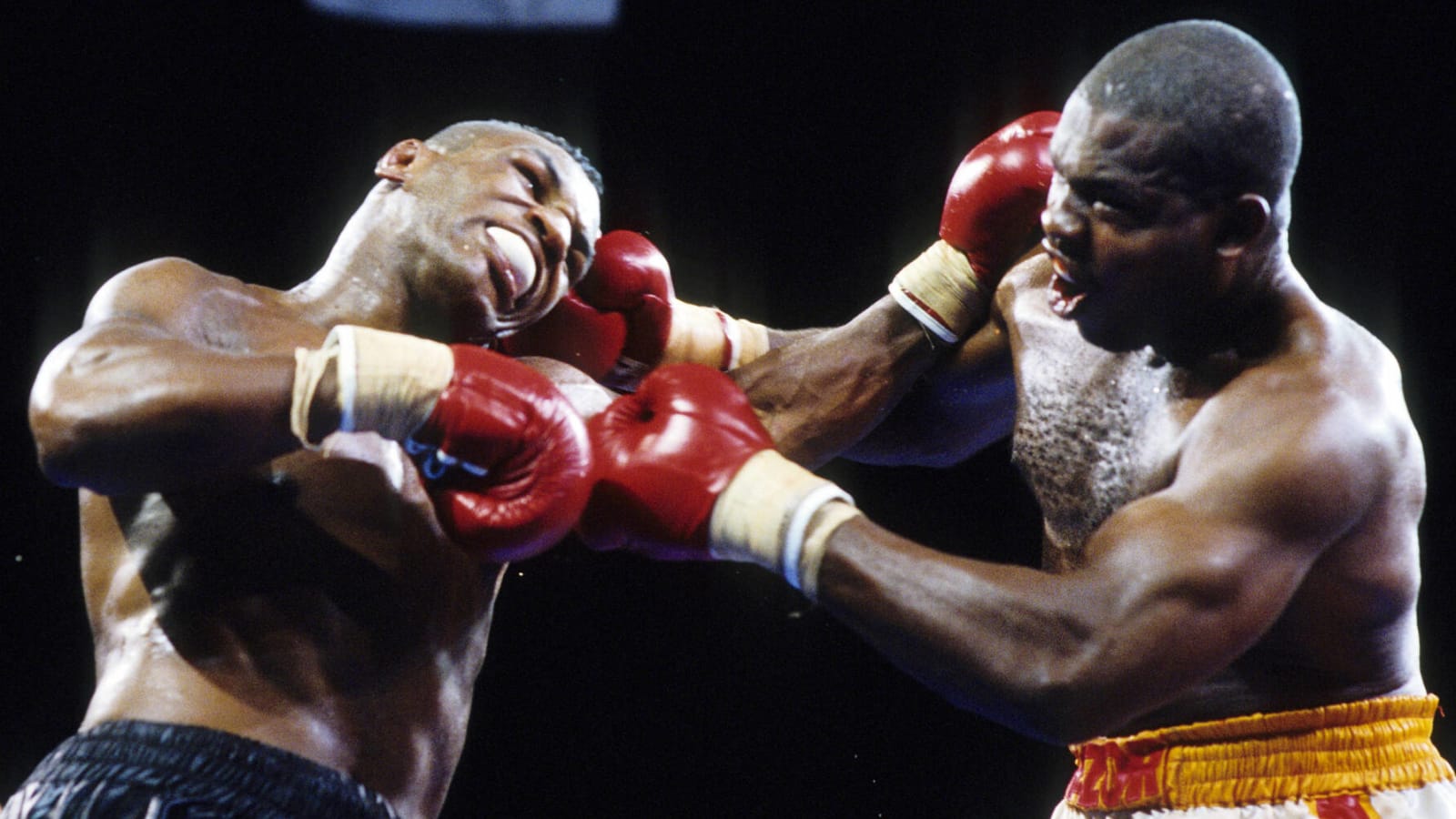 Controversial Stoppage: Revisiting Mike Tyson vs. Donovan ‘Razor’ Ruddock I