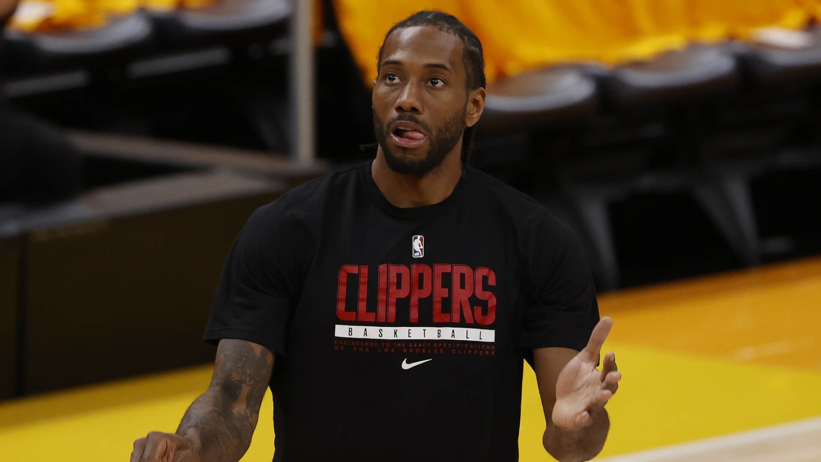 Kawhi Leonard unhappy with Clippers medical staff?