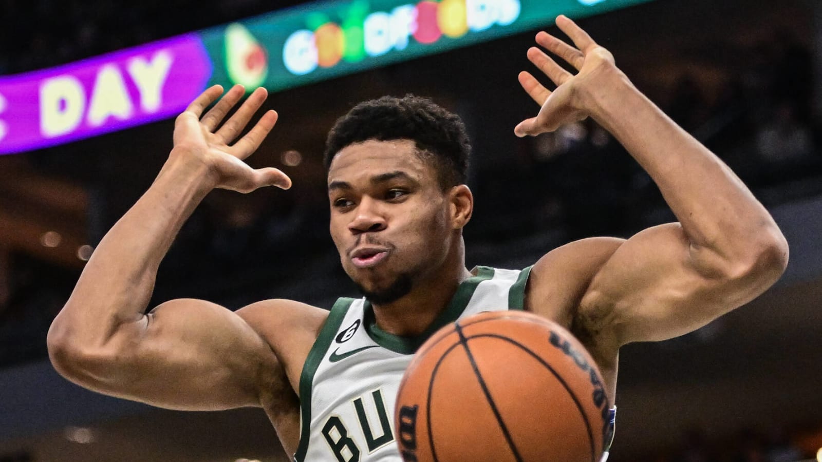 Giannis joins exclusive club after latest performance