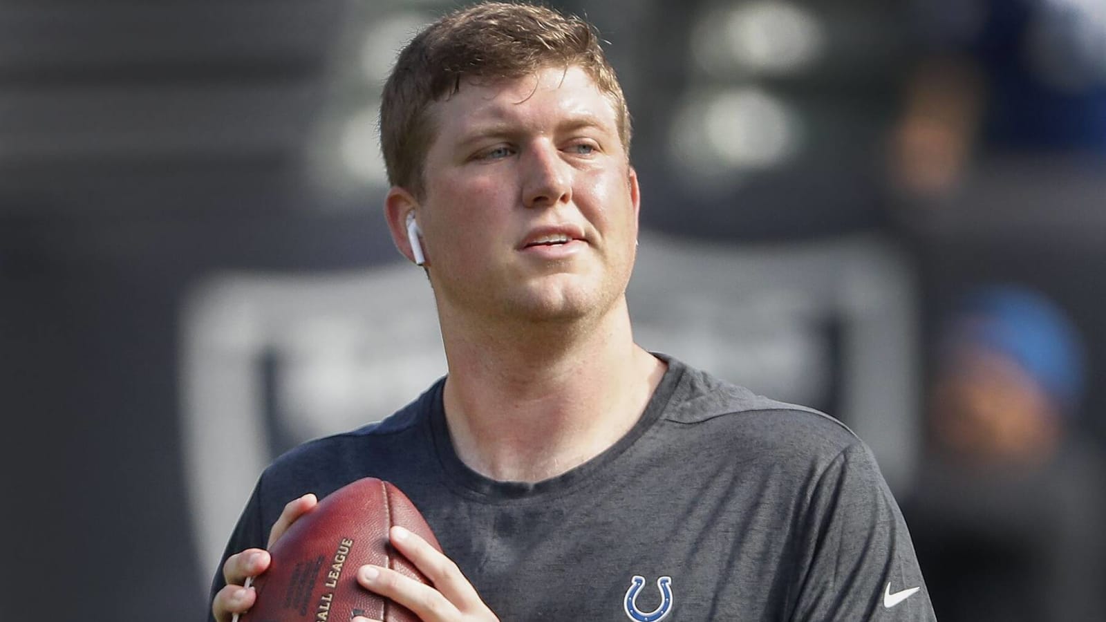 Colts assistant QBs coach expected to call plays