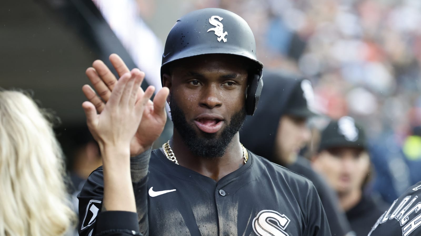 White Sox maintain high asking price on Luis Robert Jr.
