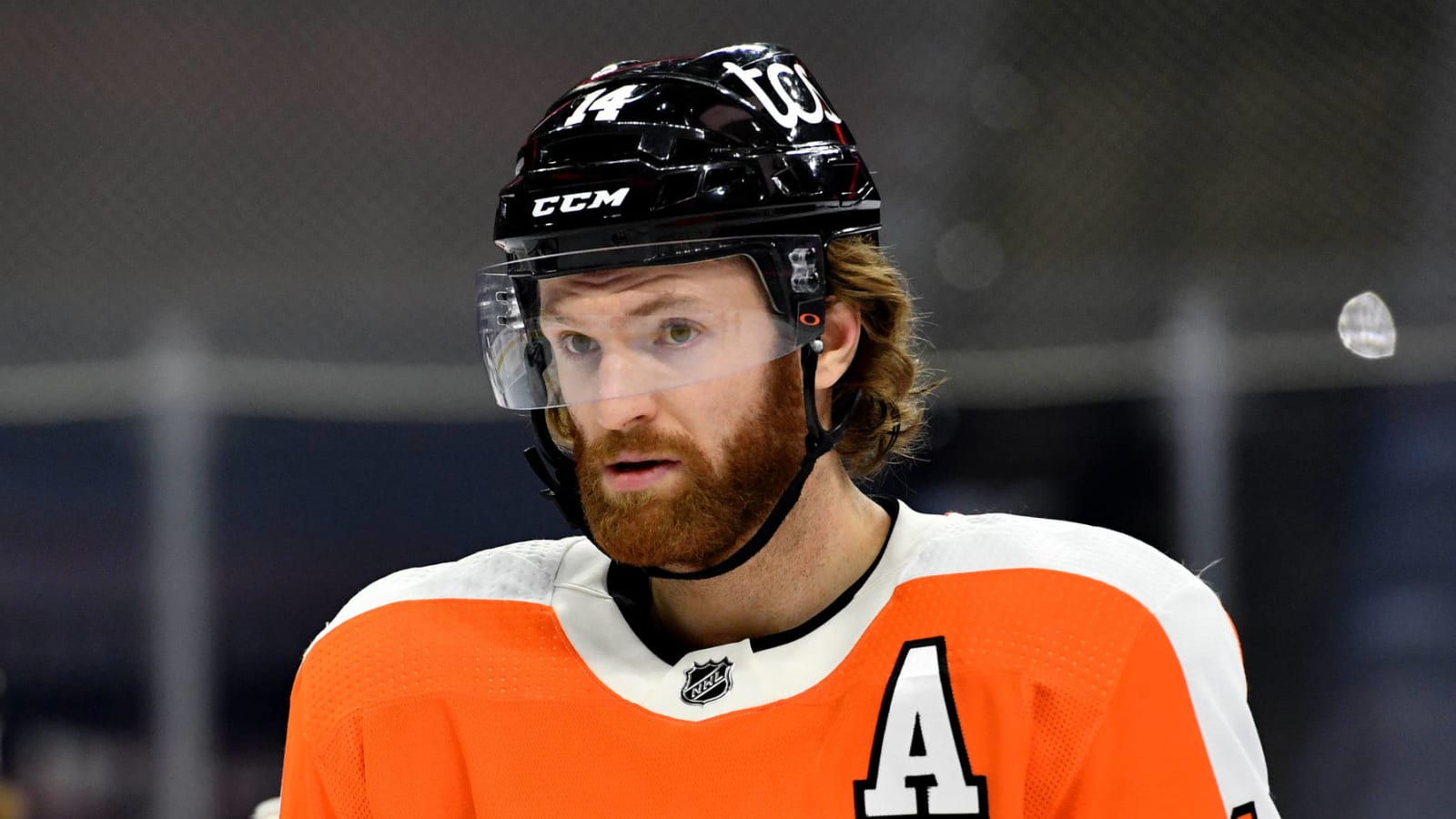 Sean Couturier signs eight-year, $62M extension with Flyers