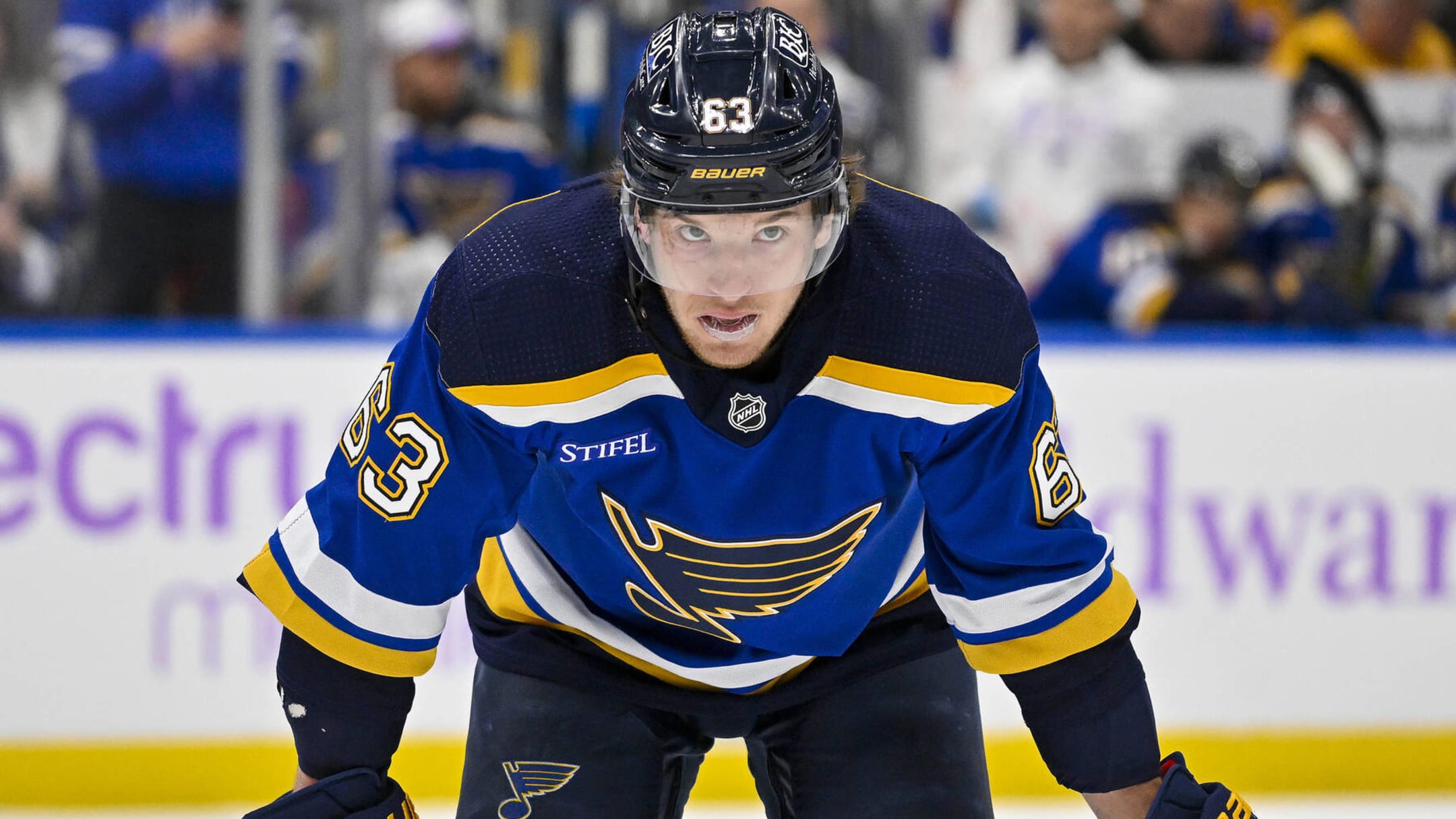 Jake Neighbours scores 2 goals as St. Louis Blues beat Chicago