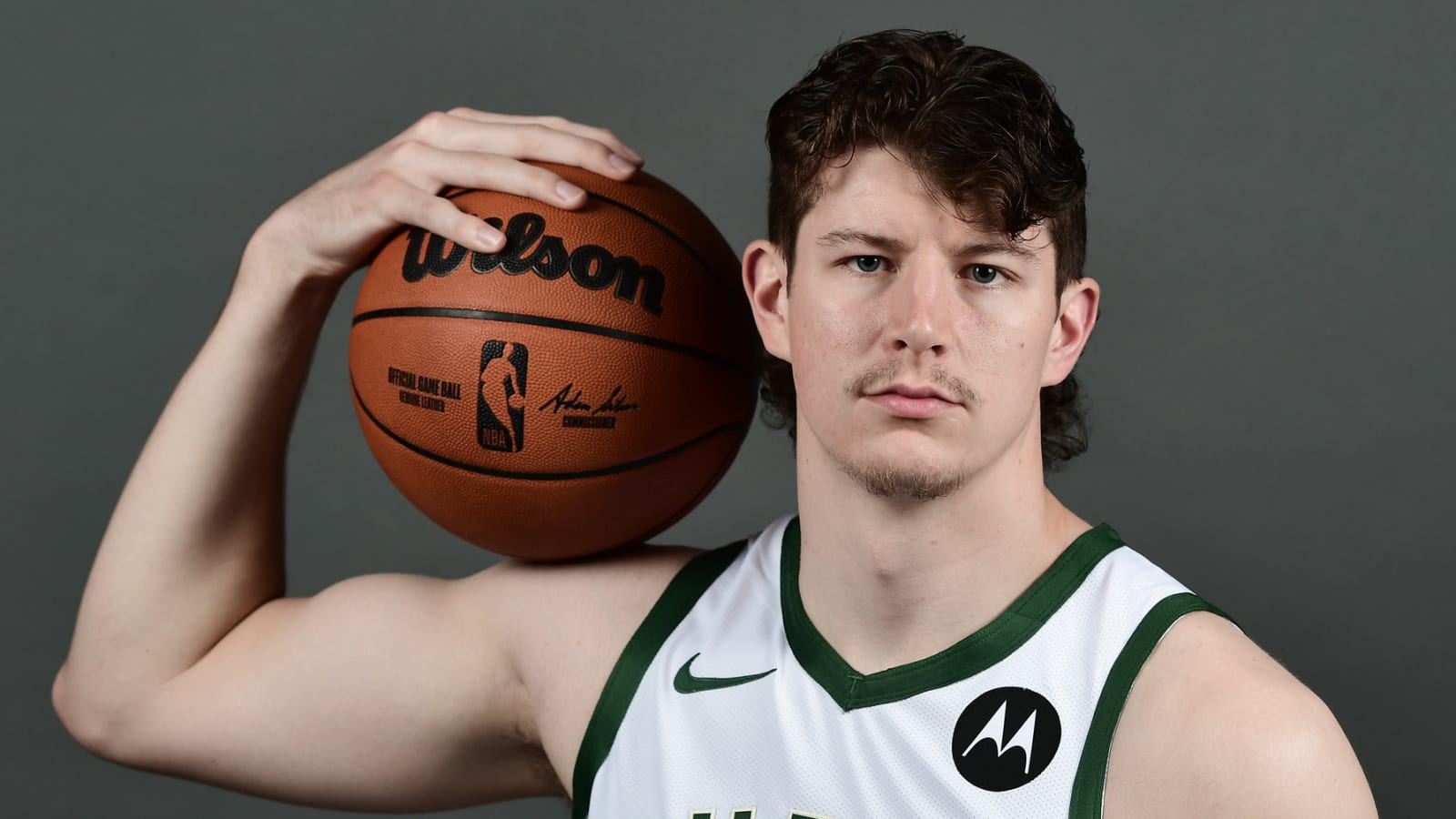 Wisconsin native earns two-way deal with Bucks