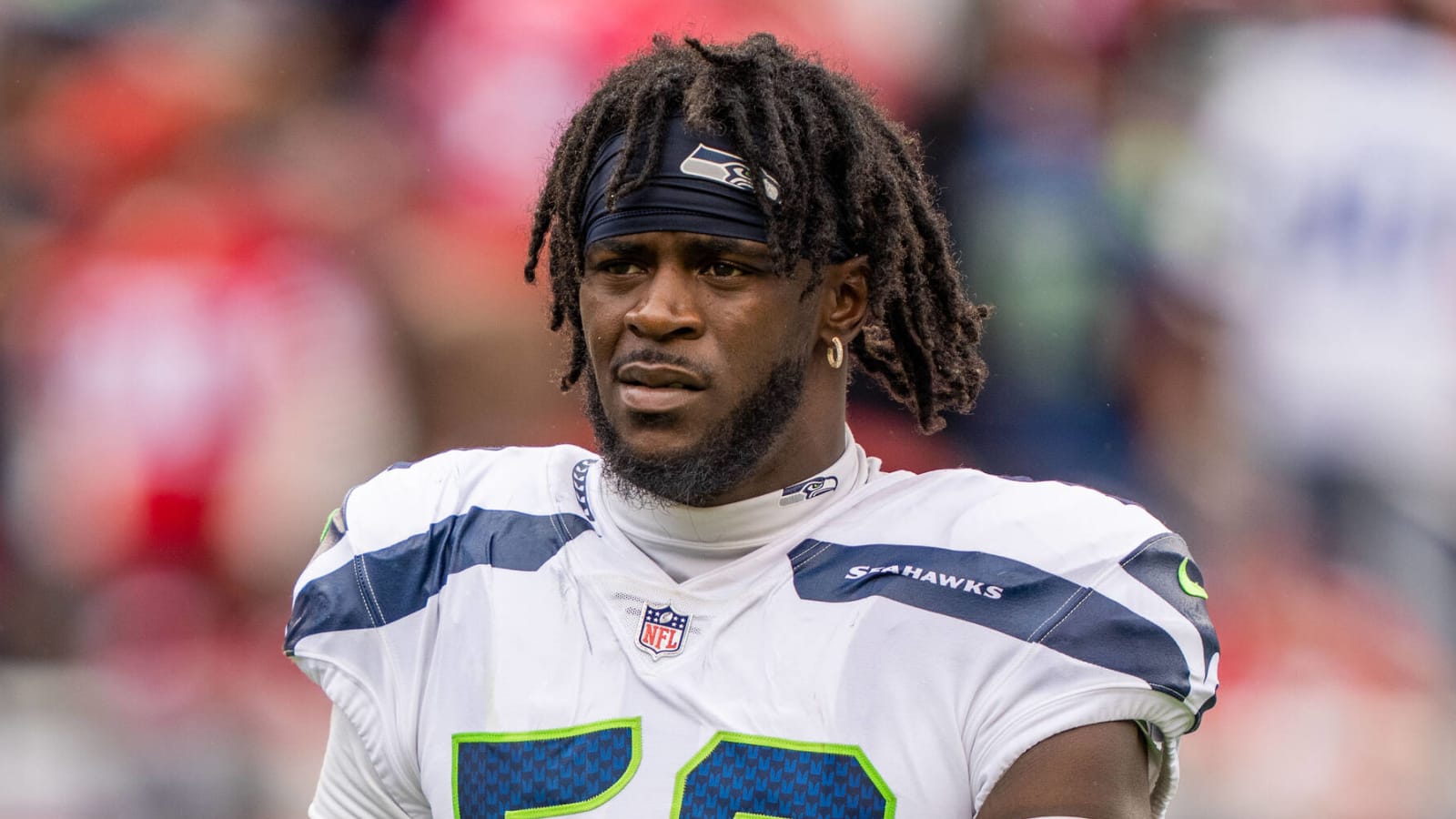 Seahawks extend LB Darrell Taylor