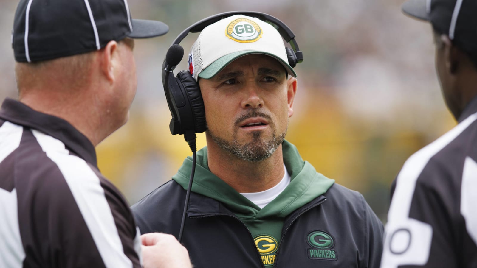 Packers HC comments on injury to Jets' Aaron Rodgers