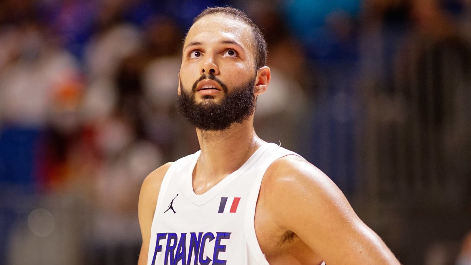 Evan Fournier takes shot at Kevin Durant over his hair