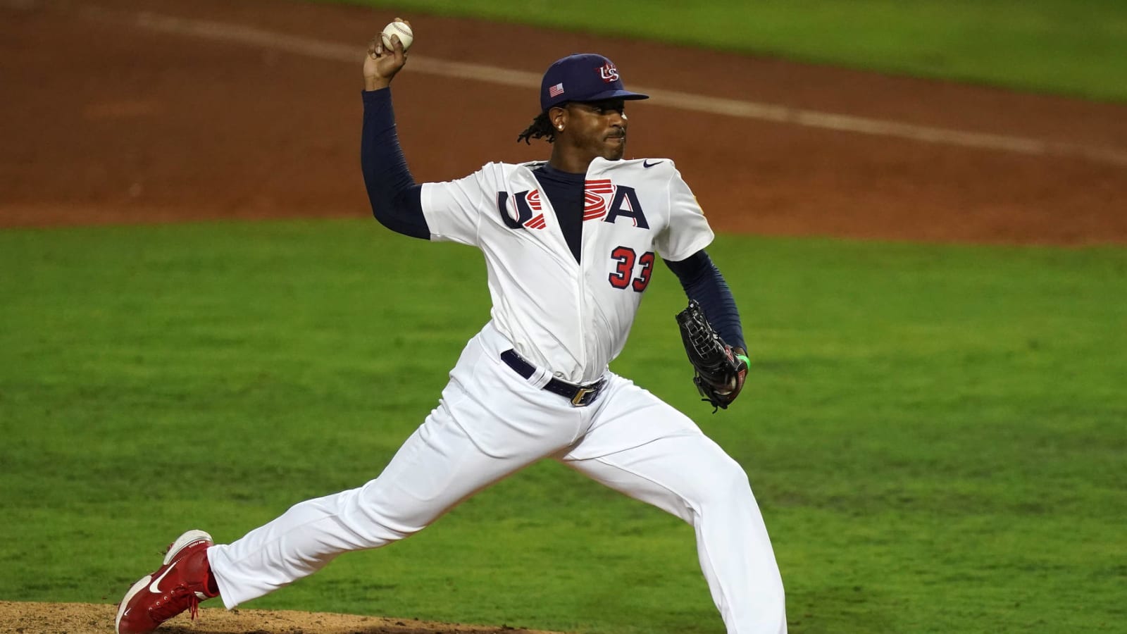 Veteran pitcher Edwin Jackson open to MLB comeback