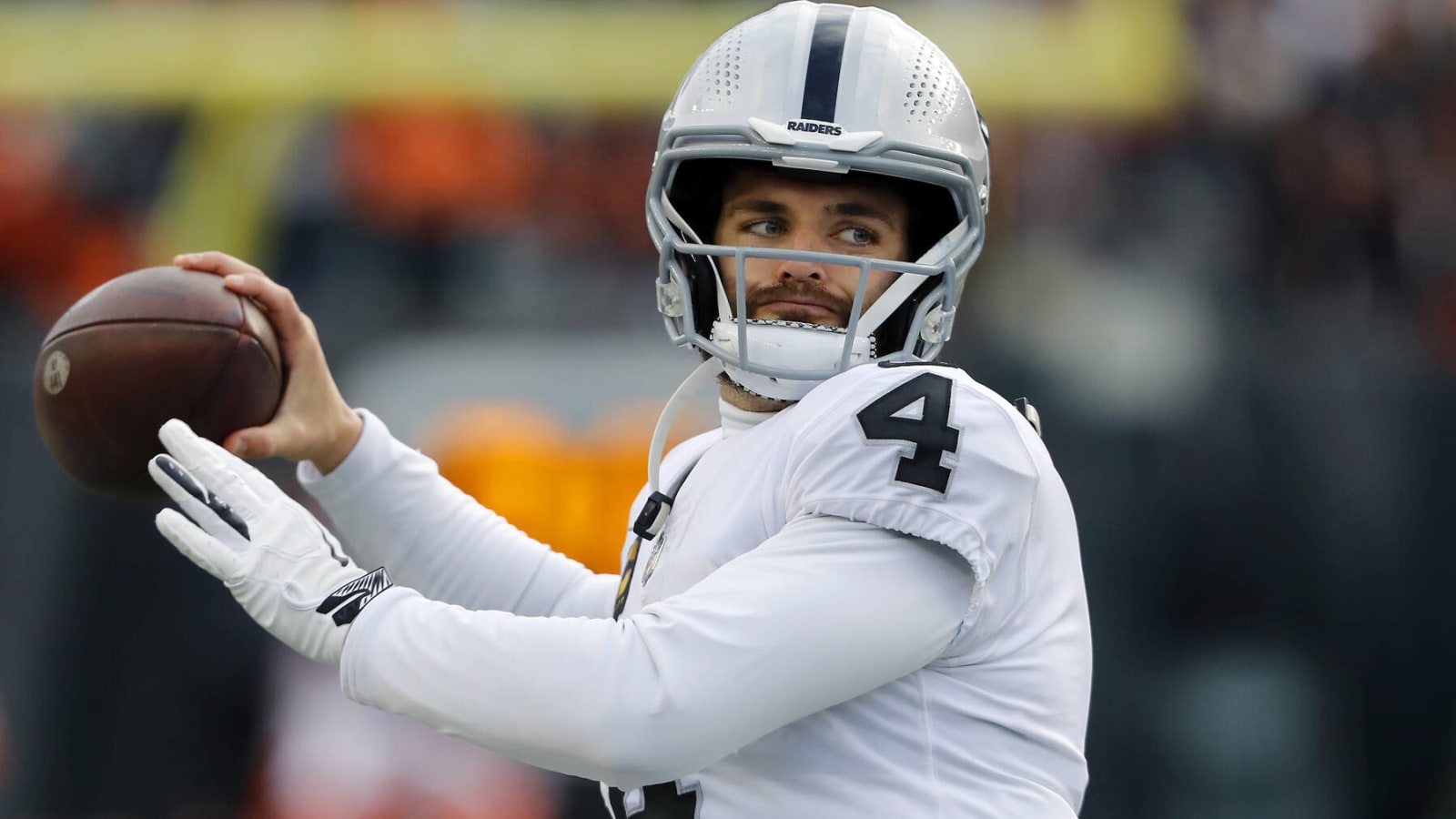 Josh McDaniels again backs Derek Carr as starting QB