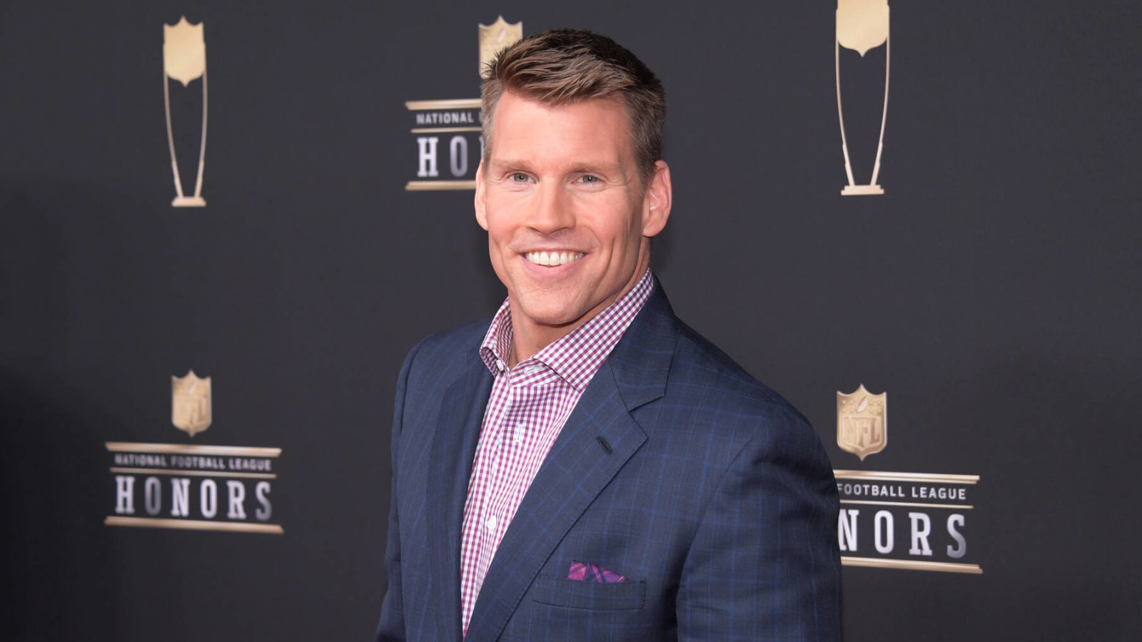 DirecTV to carry NFL RedZone hosted by Scott Hanson