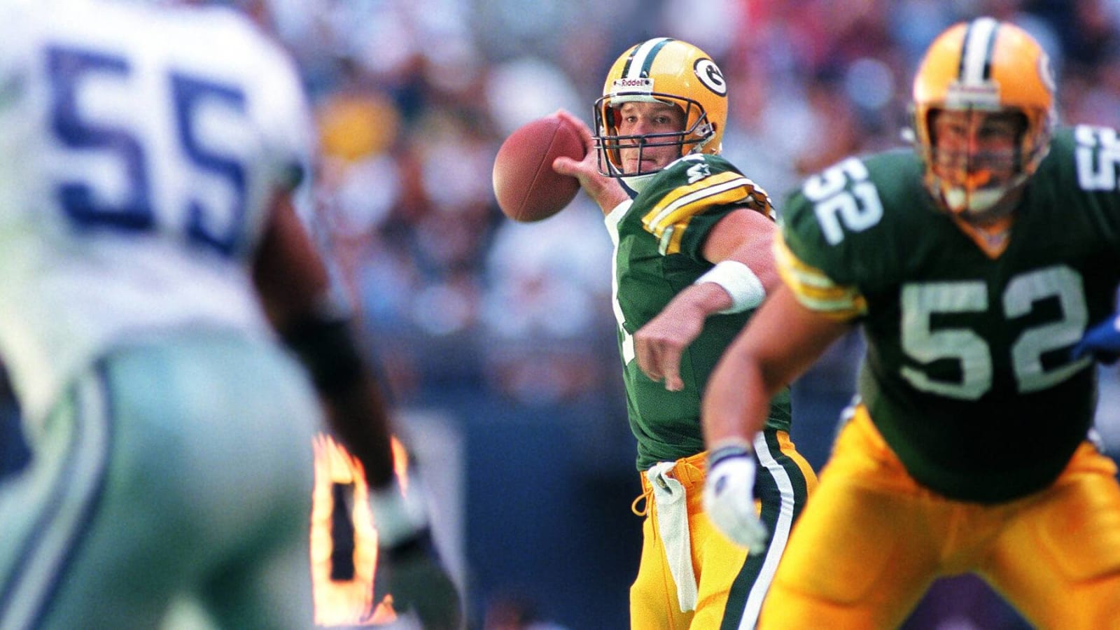 Packers Analyst Reminds Fans Of Brett Favre’s Mind-Blowing Throws