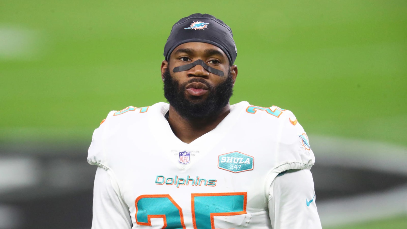 Dolphins reportedly hesitant on new Xavien Howard deal