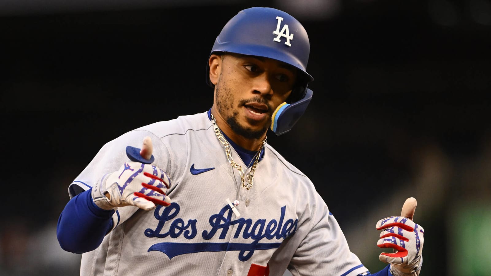 Dodgers, Mookie Betts 'hopeful' he can return quickly from rib injury –  Orange County Register