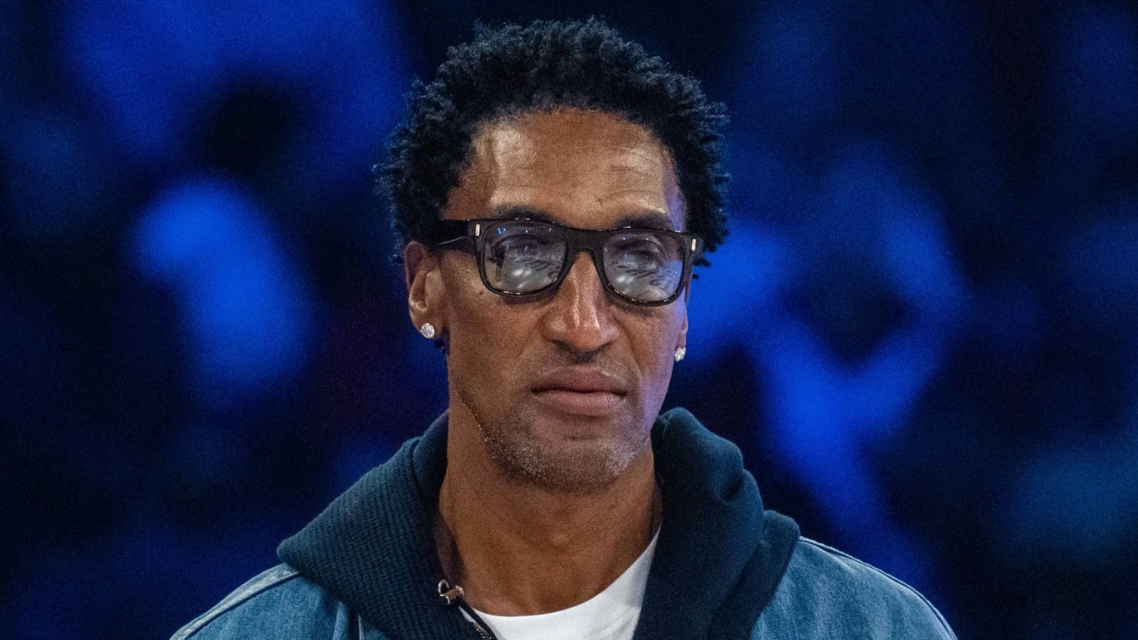 Scottie Pippen thinks Charles Barkley is fake tough