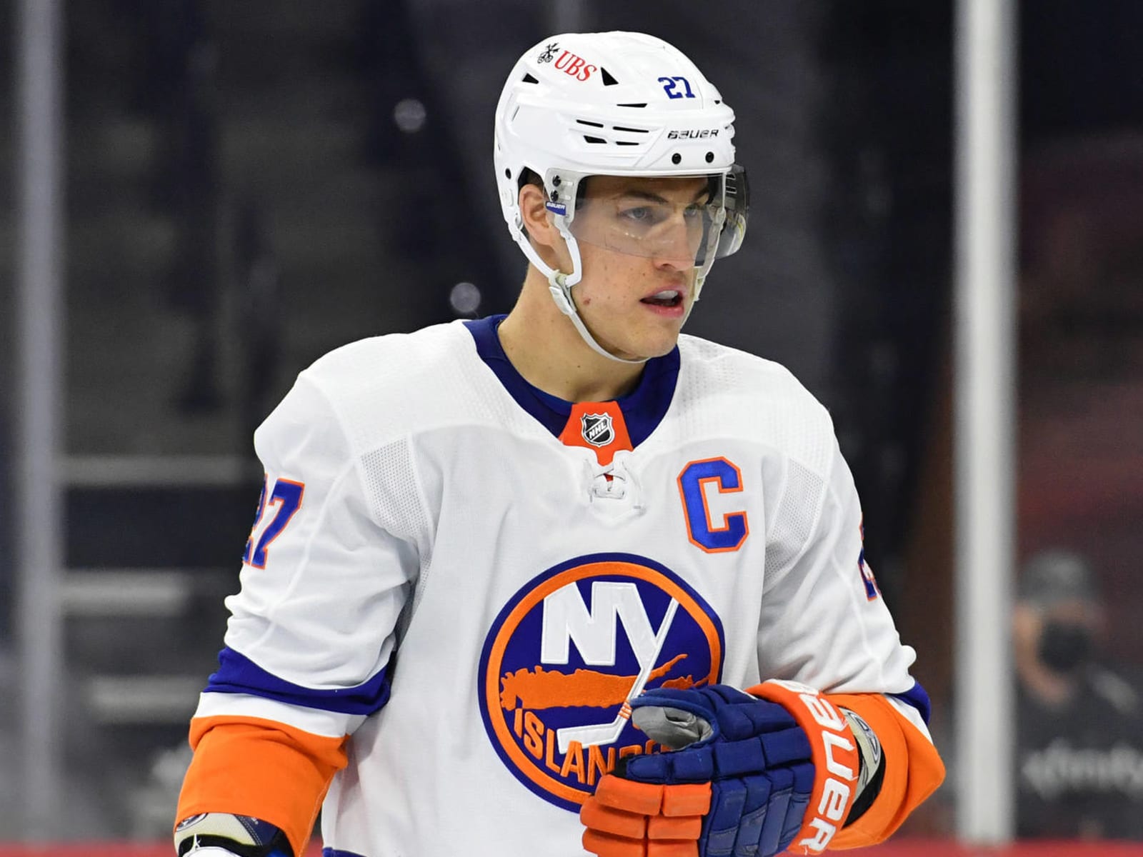 Islanders place captain Anders Lee on long-term injured list