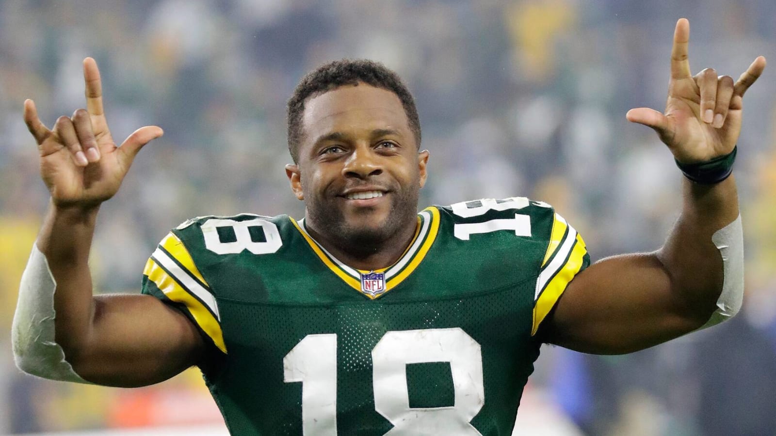 Packers WR Randall Cobb takes $5.5M pay cut