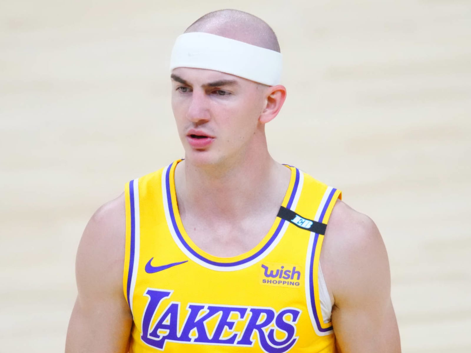 Alex Caruso tackles bigger workload as Lakers adapt with playmakers out –  Orange County Register