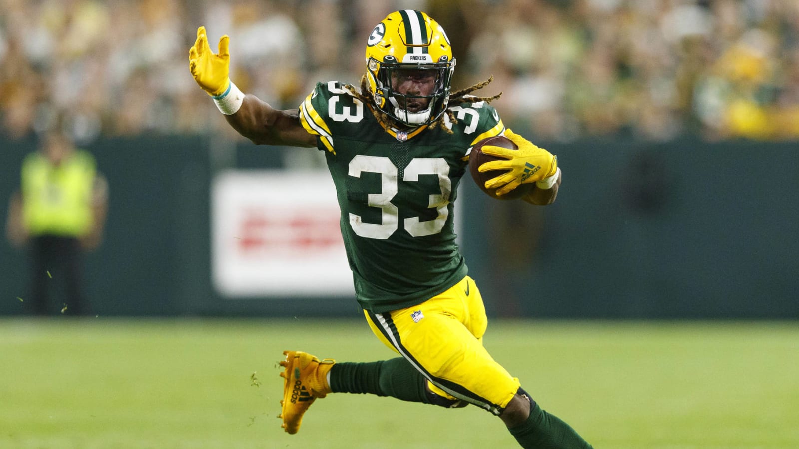 Packers RB Aaron Jones lost chain with father's ashes after TD