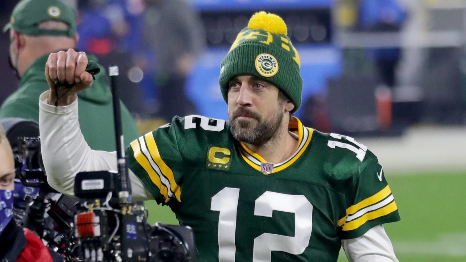 Aaron Rodgers cracks funny joke about his drama-filled offseason