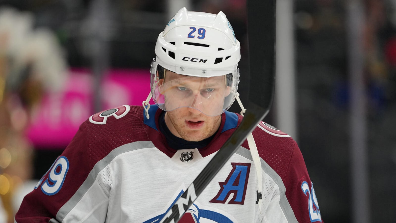 League: Avs' MacKinnon had 'no intent' to slash linesman