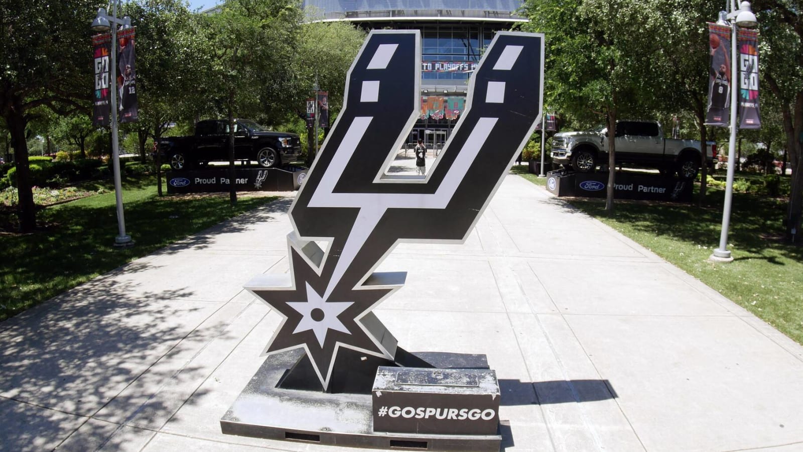 Spurs owner assures fans team isn't leaving San Antonio