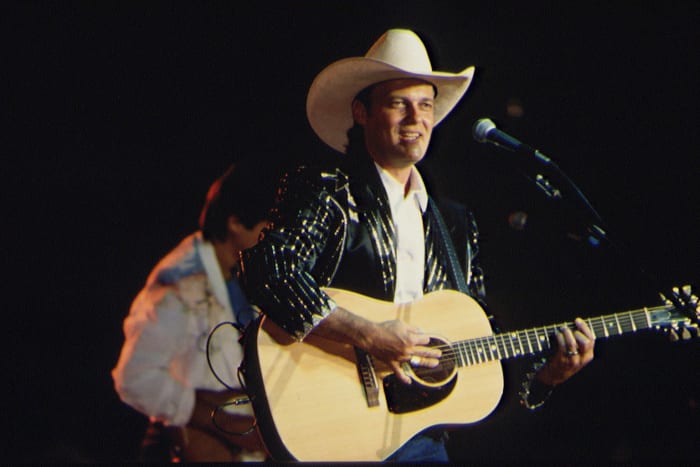 Ricky Van Shelton - 14 wins