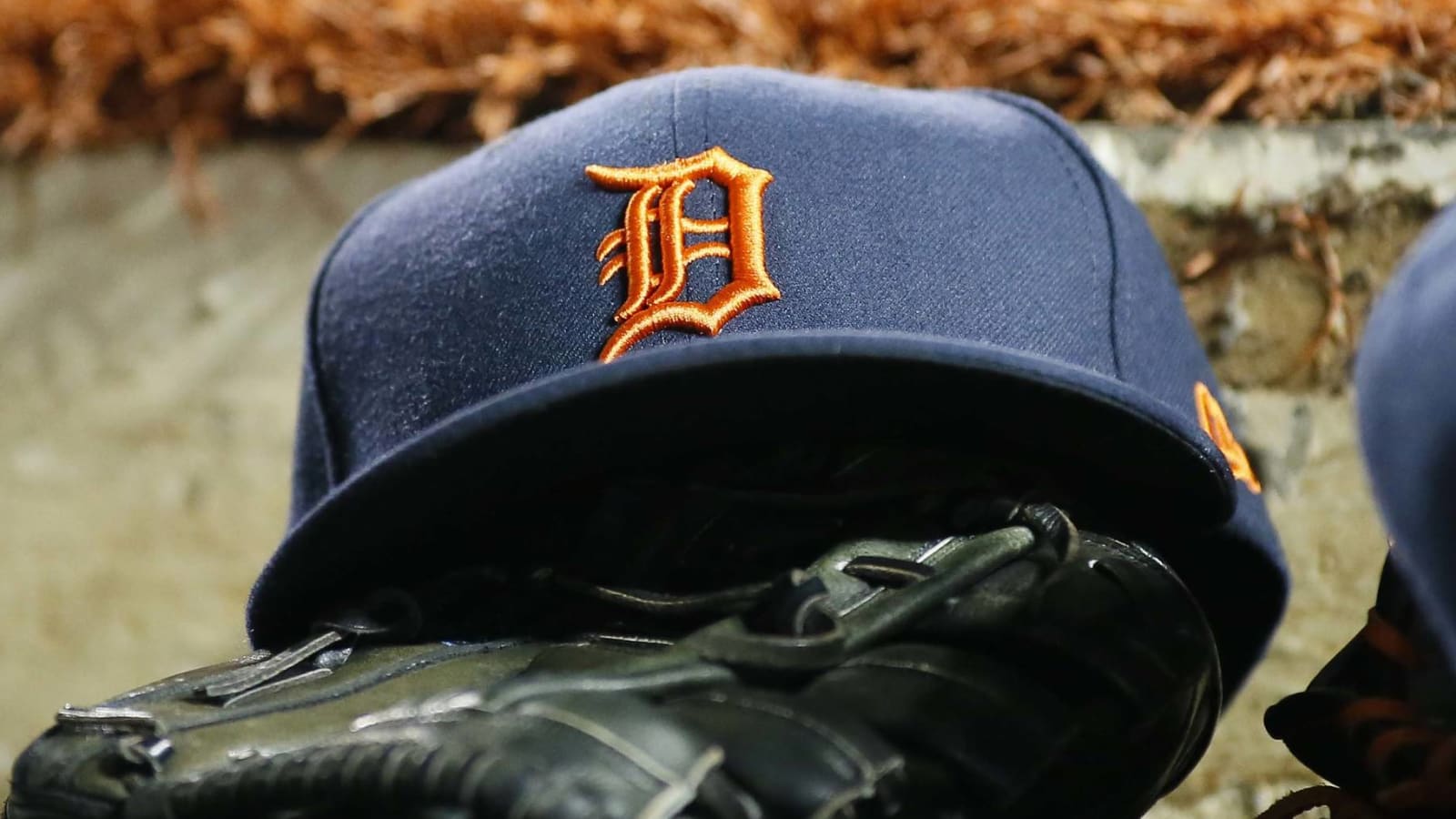 Tigers name Gary Jones first base coach