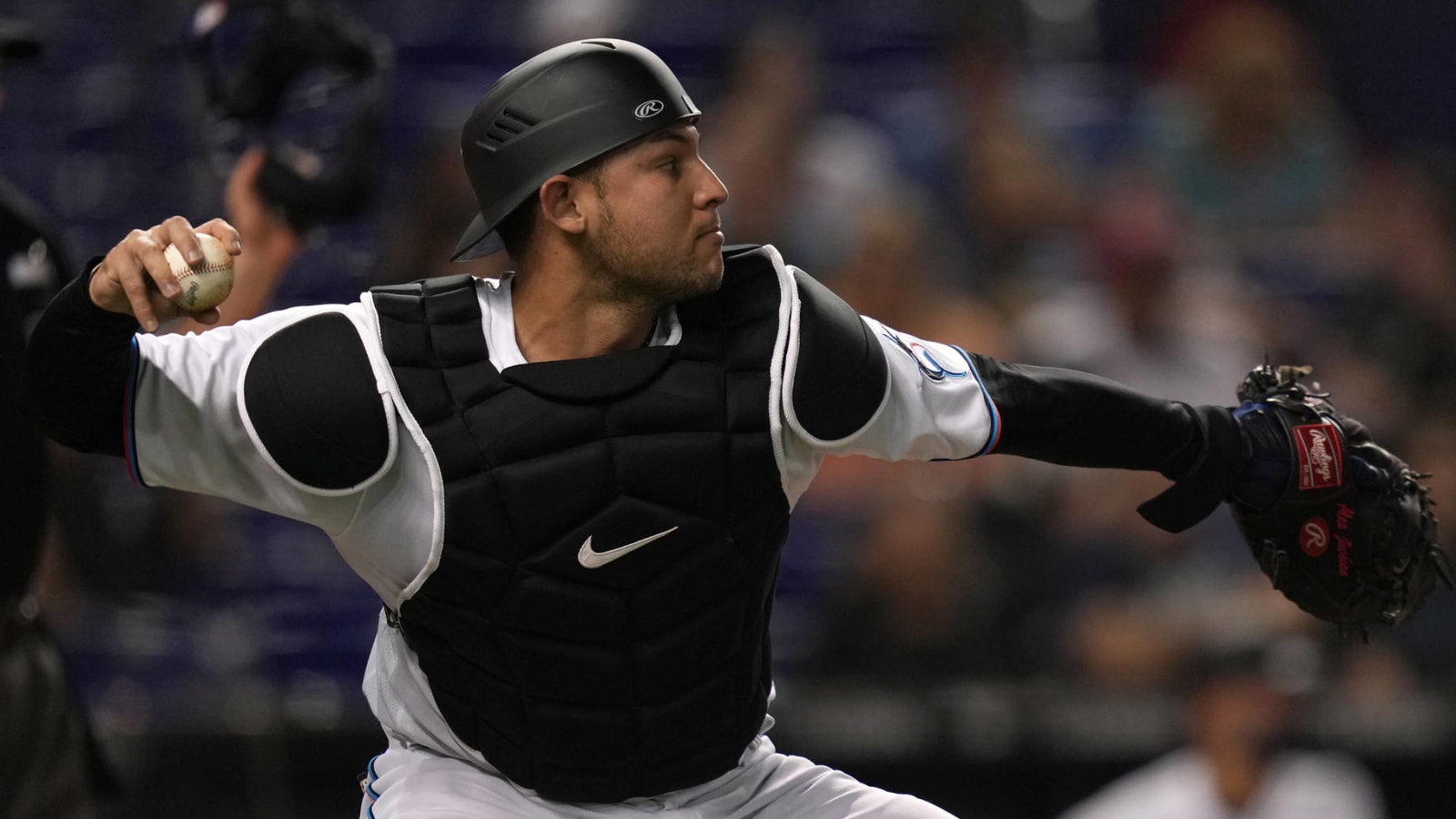 Examining the best catcher options for the Marlins