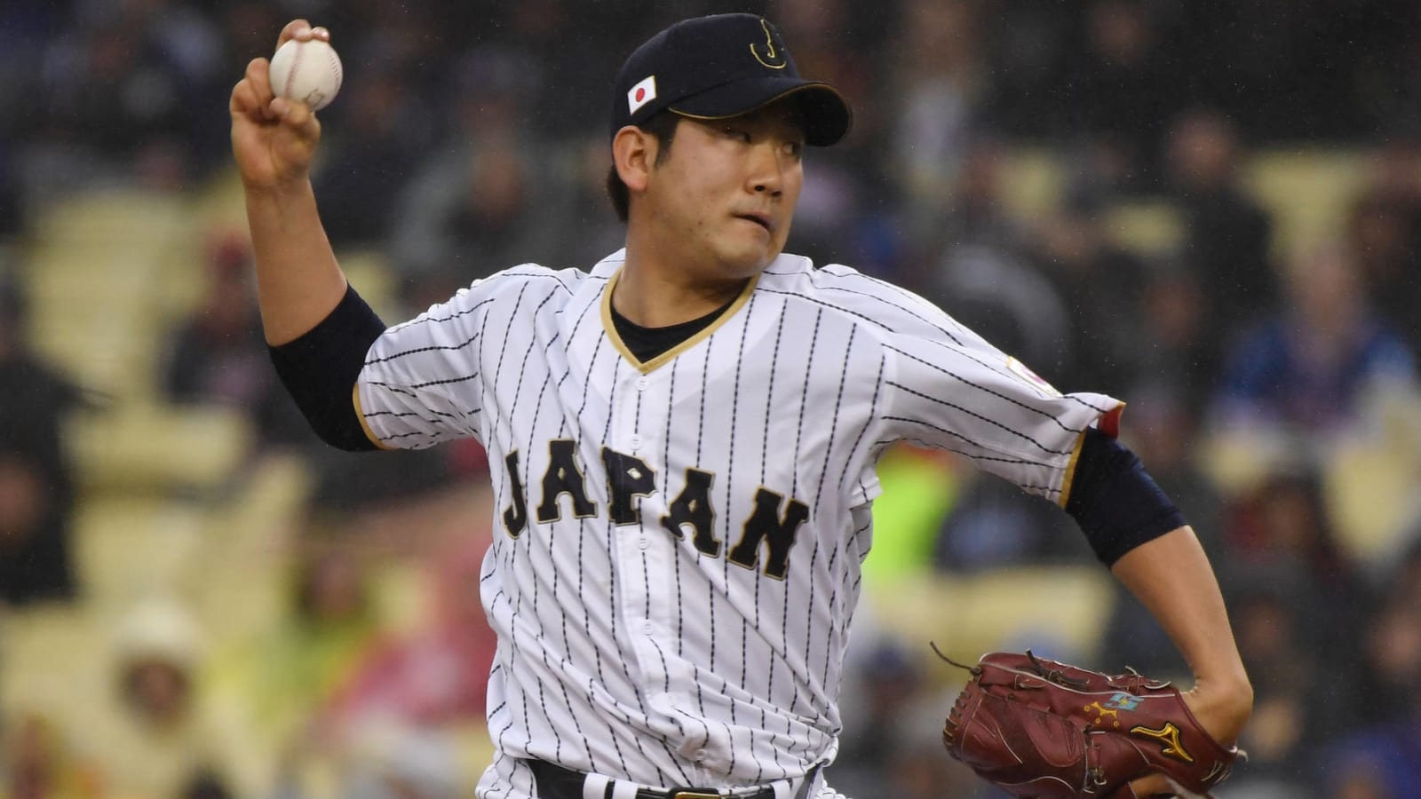 Tomoyuki Sugano could return to Japan's Yomiuri Giants