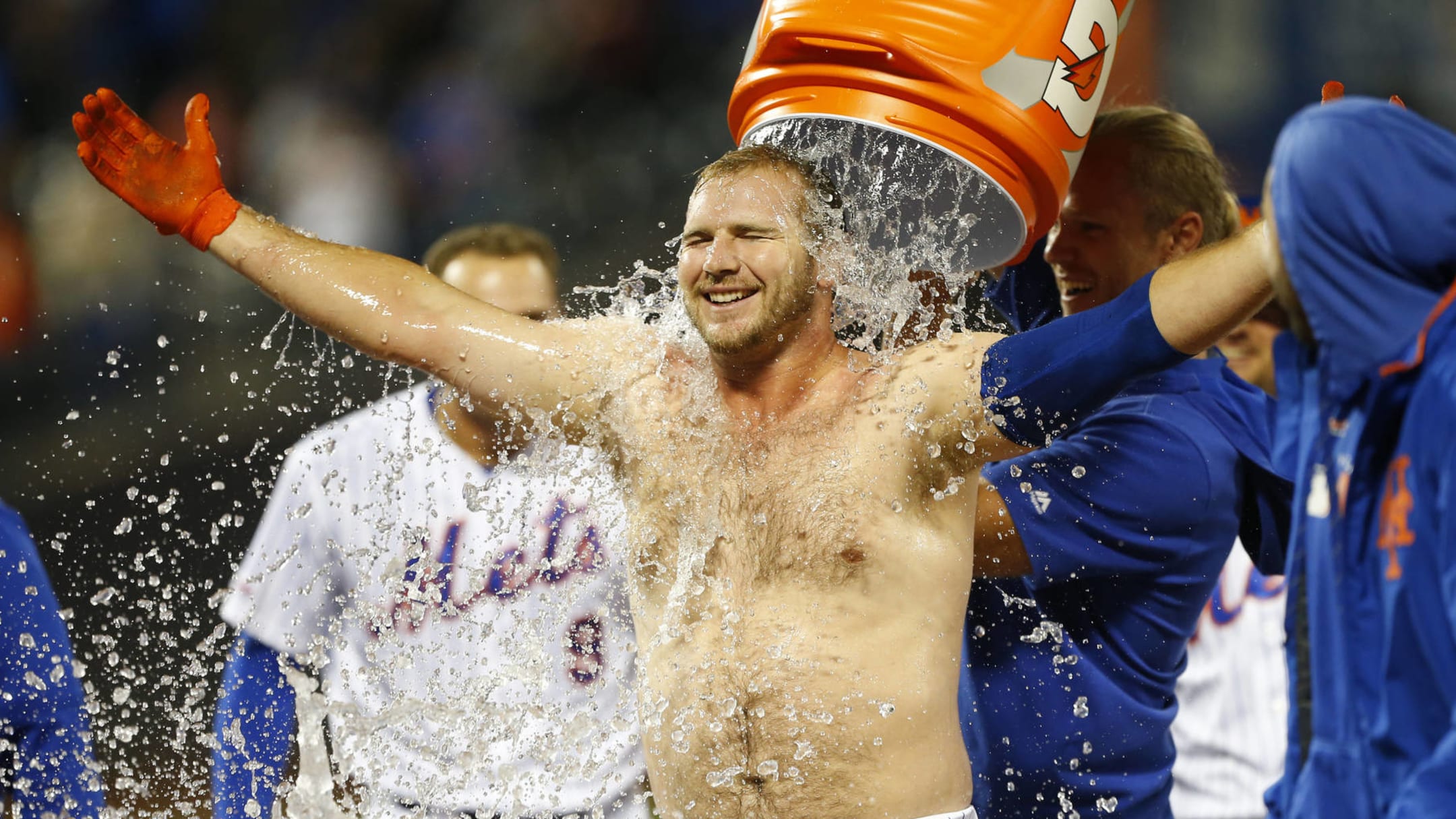 Pete Alonso Joins MLB Network SHIRTLESS 