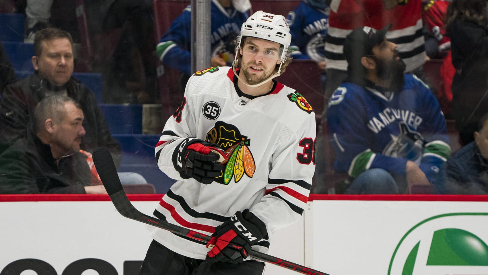 Lightning acquire LW Brandon Hagel from Blackhawks