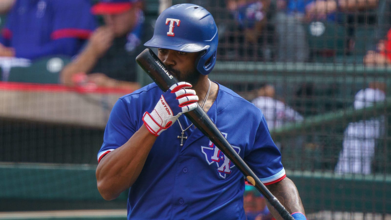 Red Sox acquire OF Delino DeShields Jr. from Rangers
