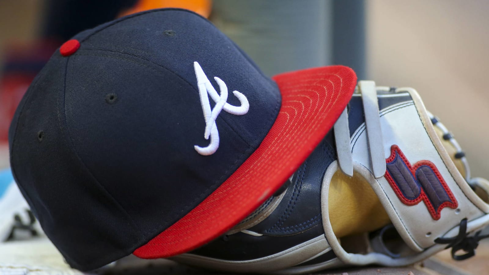 Braves show no signs of considering name change