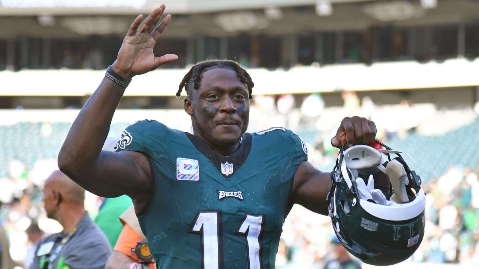 A.J. Brown claps back at Eagles legend over critical comments