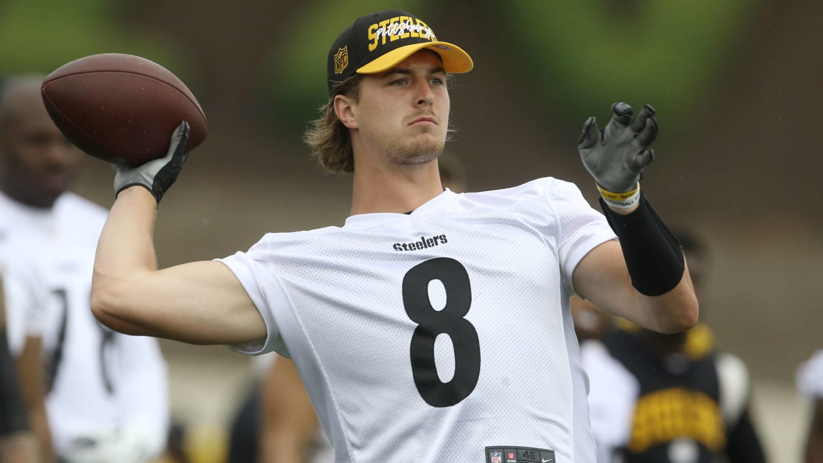 Pickett: 'I know I have a long ways to go' to replace Roethlisberger