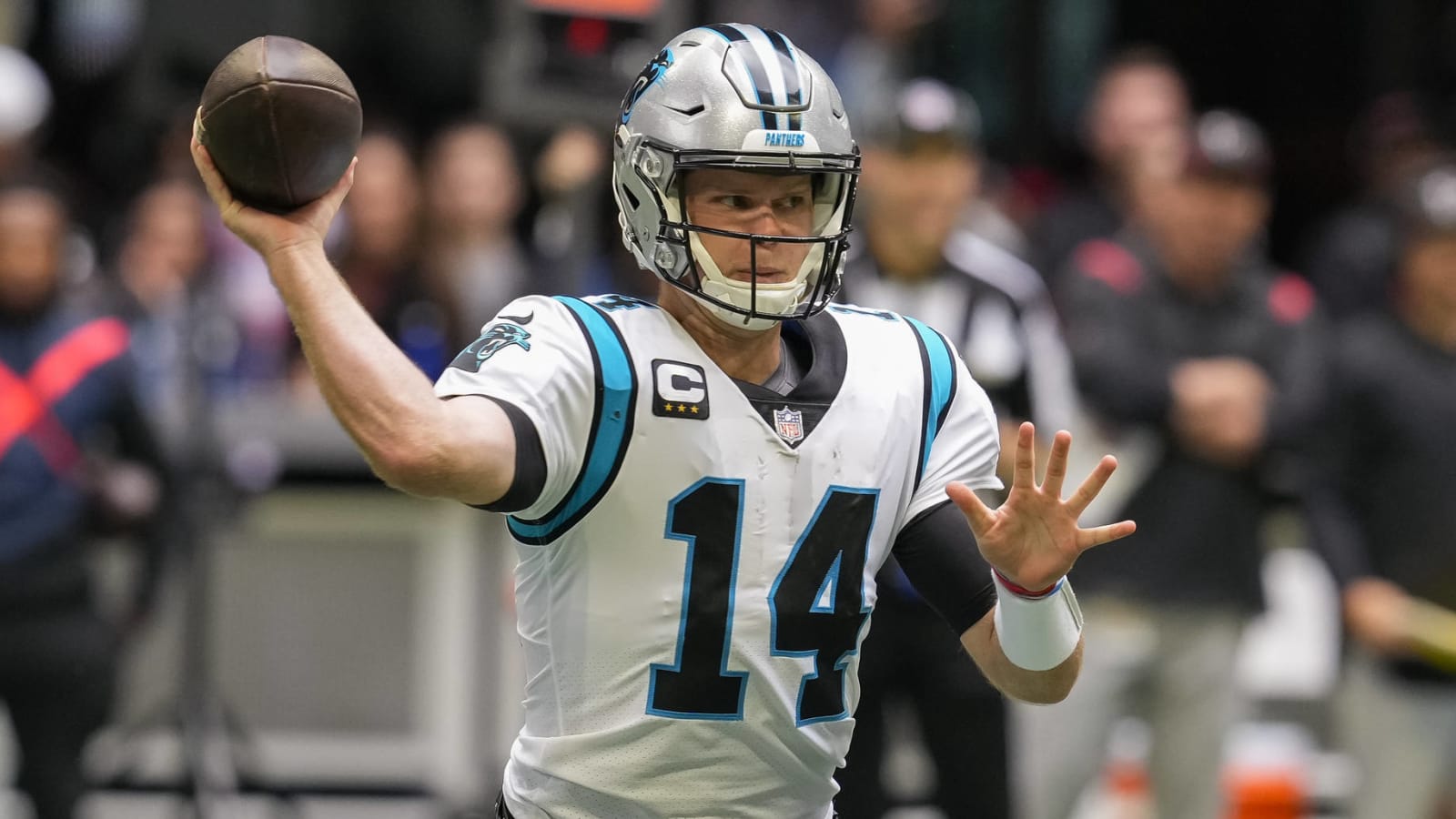 Panthers QB Sam Darnold leaves Falcons game with concussion