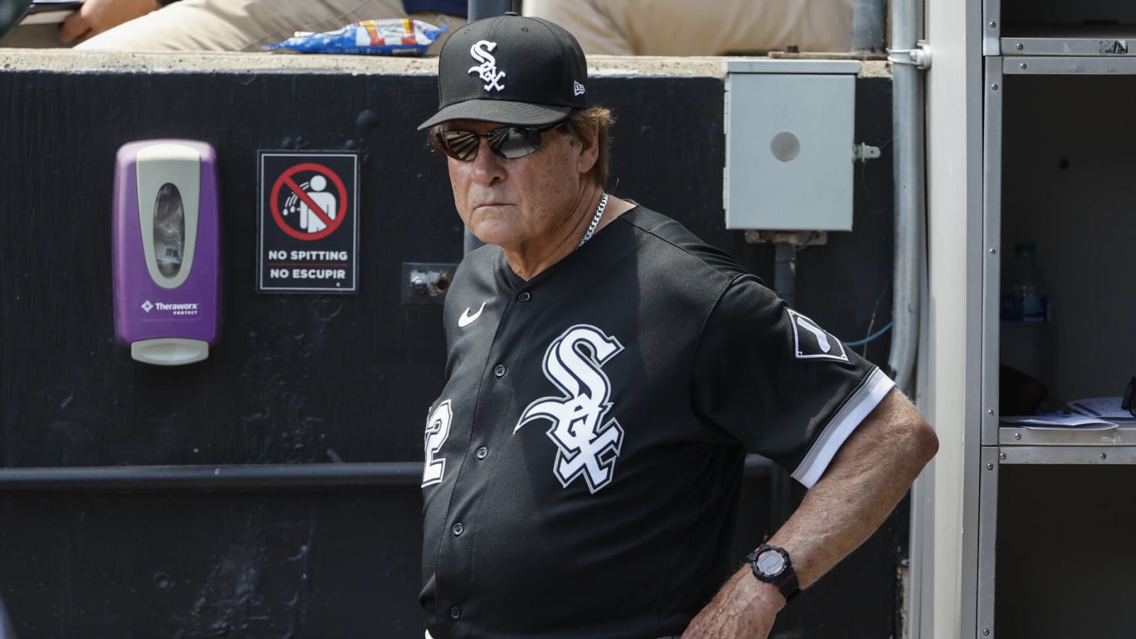 White Sox not expected to fire La Russa during season