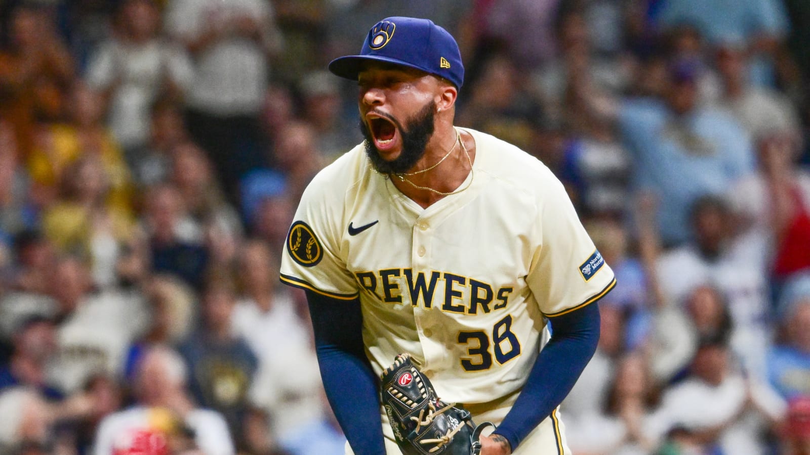 Brewers face big decision with ace reliever Devin Williams