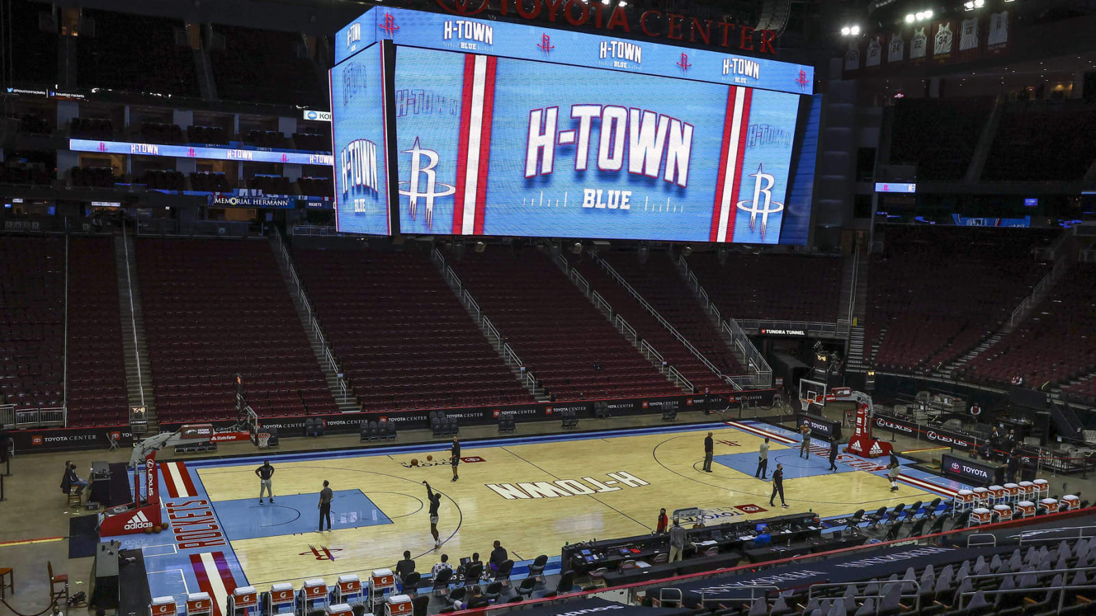 Friday's Mavs-Rockets game postponed due to weather