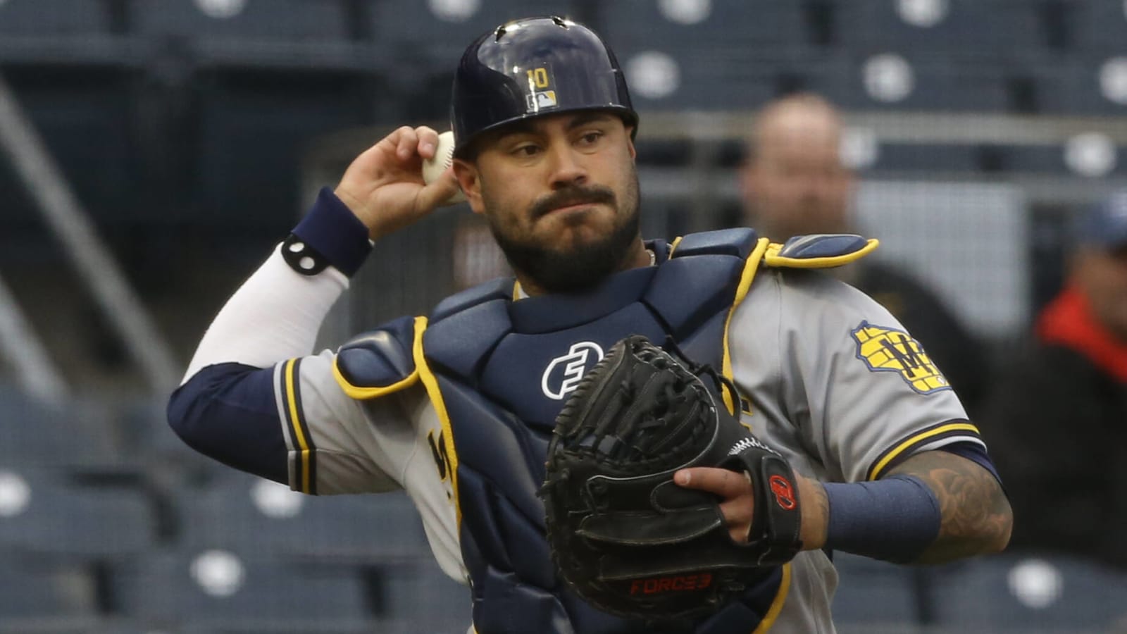 Brewers activate All-Star catcher Omar Narvaez from IL